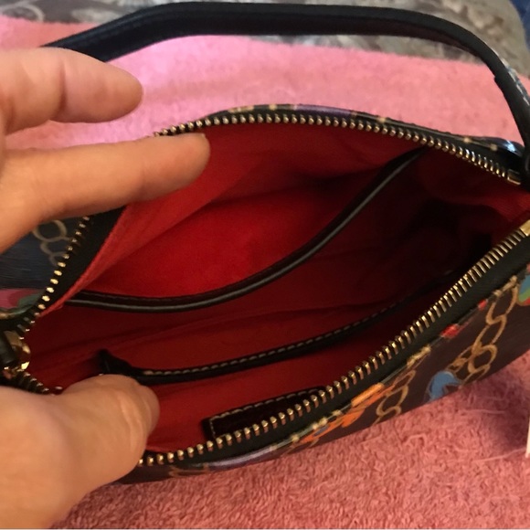 Dooney & Bourke Charm Chain mini barrel bag NWT - Picture 12 of 12